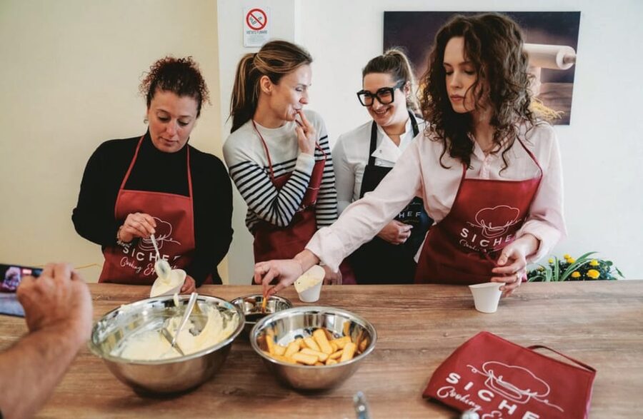 Florence: Fresh Pasta and Tiramisu Cooking Class - Practical planning for your Florence day
