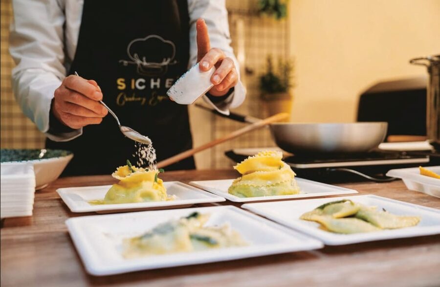 Florence: Fresh Pasta and Tiramisu Cooking Class - Arriving at SiChef on Via della Mattonaia