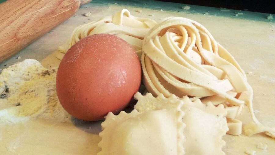 Florence: Handmade Pasta & Dessert Class with Unlimited Wine - Who should book this class?