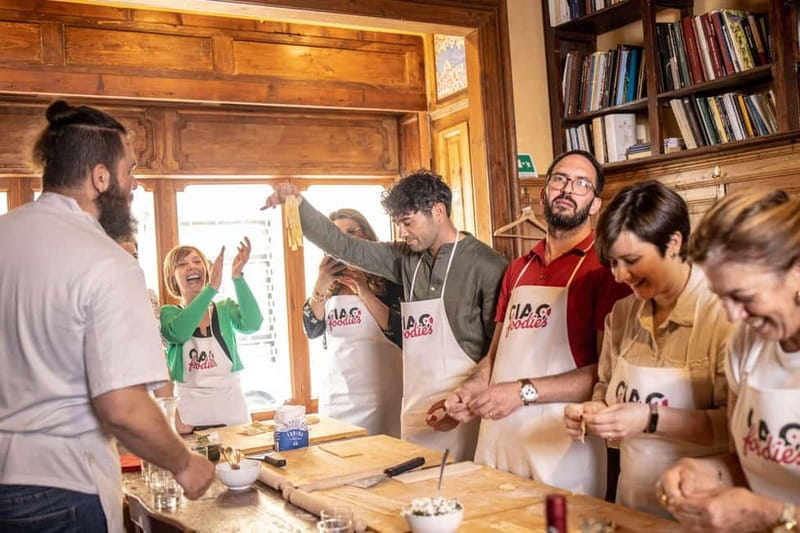 Florence: Pasta & Tiramisu Class with Unlimited Wine - Starting at Ciaofoodies Hub near Sant’Ambrogio