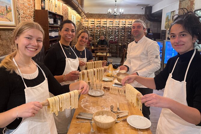 Florence: Pasta & Tiramisu Cooking Class with lots of Good Wine - Key points to know before booking