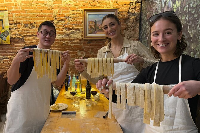 Florence: Pasta & Tiramisu Cooking Class with lots of Good Wine - Pappardelle with tomato and basil sauce