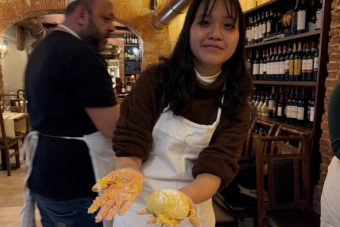 Florence: Pasta & Tiramisu Cooking Class with lots of Good Wine - The instructors make the difference