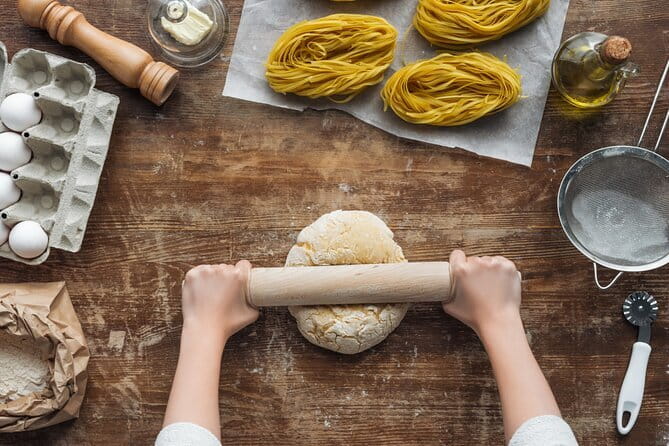 Florence: Pasta & Tiramisu Cooking Class with Unlimited Wine - Wine, limoncello, and Italian coffee