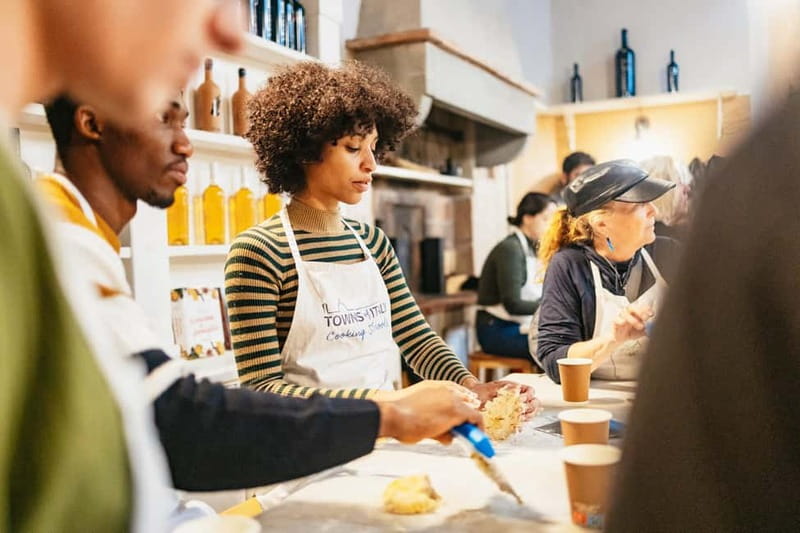 Florence: Premium Pasta and Gelato Cooking Class - A Florentine cooking class that puts your hands to work