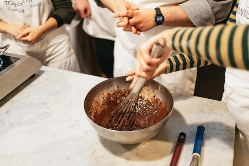 Florence: Premium Pasta and Gelato Cooking Class - Learning the sauces that make the pasta work