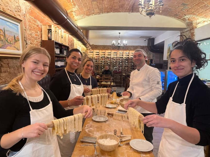 Florence: Premium Pasta Cooking Class with Tiramisu & Wine - Who should book this class