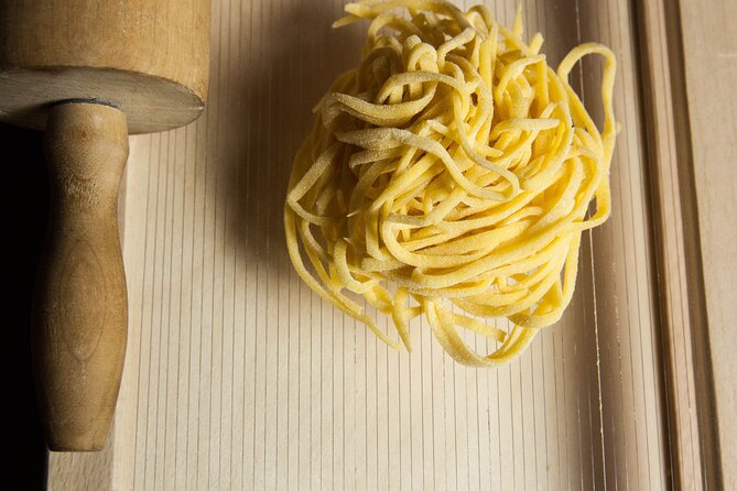 Fresh Homemade Pasta and Tiramisu Cooking Class in Milan - What families and first-time cooks should know