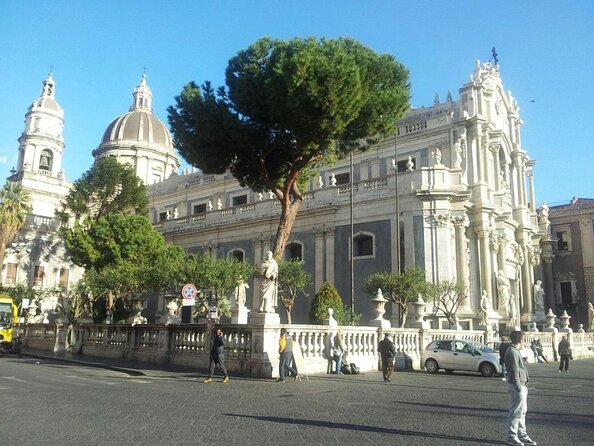 From Catania: Private/Guided Godfather with Appetizer and Pasta - Five details that shape the day