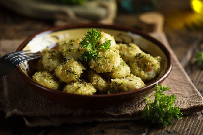 Gnocchi Cooking Class in Rome - Piazza Navona - Eating beside one of Rome’s great squares