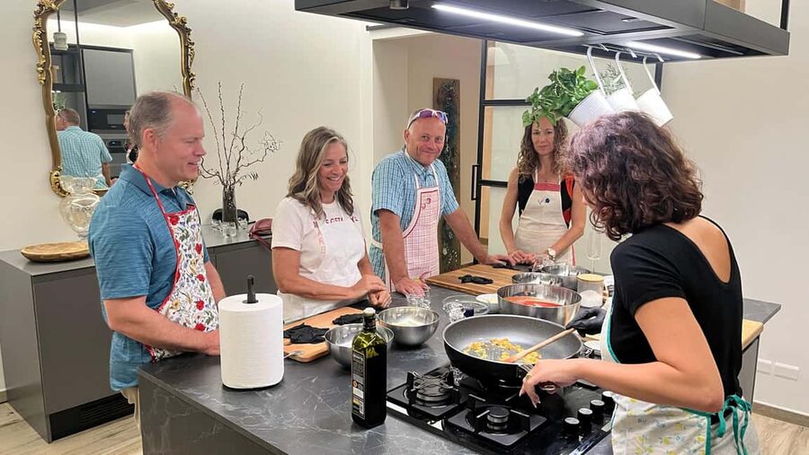 Gnocchi & Meatballs | Cooking class & dinner at my place - The meal after the cooking