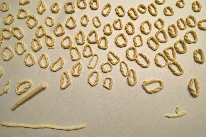 Half Day Sardinian Pasta Classes with Dining and Latin Dance - What the four-hour Sacramento class promises
