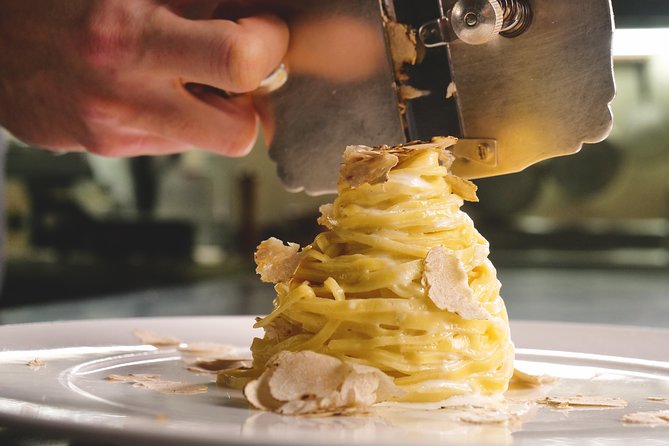 Handmade Pasta and Tiramisu class in Florence - The authentic-home advantage, and its limits