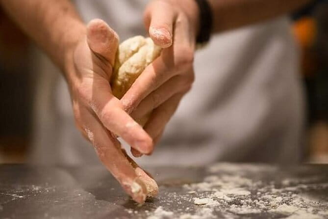Hands on Deluxe Traditional 4-course dinner with fresh pasta - What the 4:45 p.m. start means in Florence