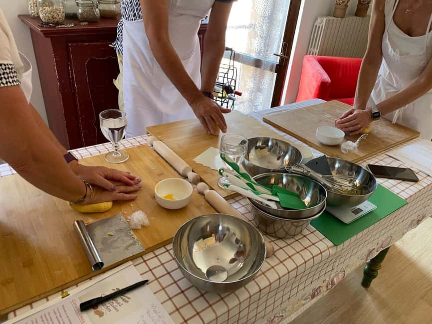 Iseo: Italian cooking class for homemade pasta and traditional desserts - The first lesson: dough, flour, and fresh pasta