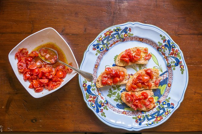 Lasagna Masterclass: Learn, Cook & Taste Authentic Bolognese - What makes the hosts memorable
