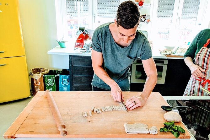 Learn How to Make Homemade Pasta. Como Area - From Via Cinque Giornate to the chef’s kitchen