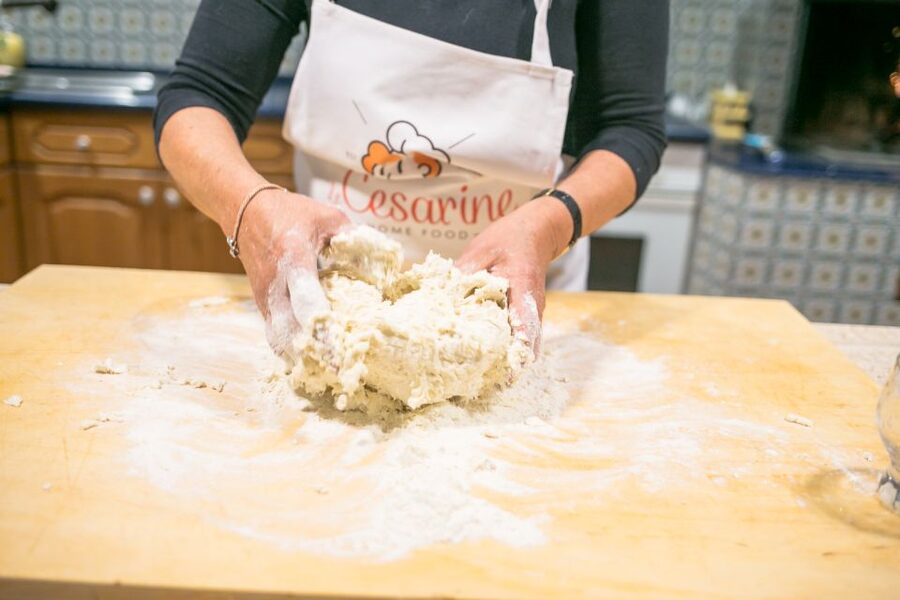 Lecce: Pasta & Tiramisu Cooking Class at a Local's Home - Rolling sfoglia by hand