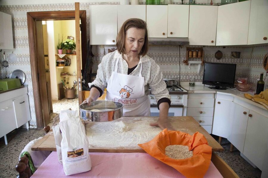 Lecce: Pasta & Tiramisu Cooking Class at a Local's Home - Getting to the private home without stress