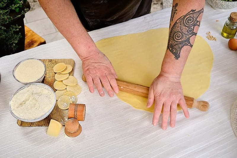 Levanto, Cinque terre: Fresh Pasta and Pesto cooking class - Starting with a Ligurian aperitivo