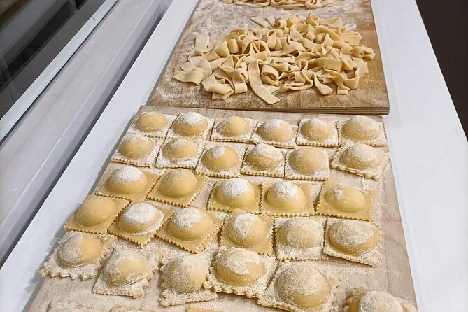 Lezione di Cucina : Pasta Fresca - Arriving at 10:00 in Gragnano