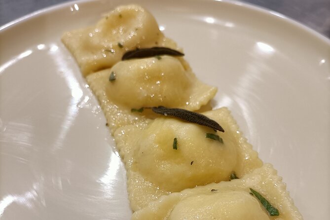 Lezione di Cucina : Pasta Fresca - Is $120.41 a fair price?
