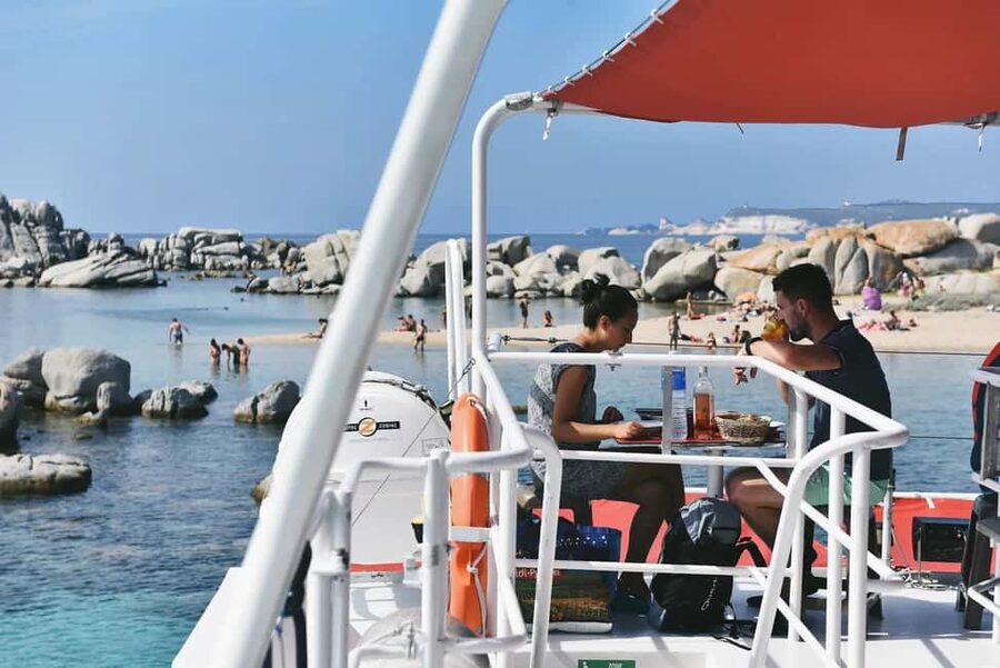 Lunch of lobster pasta in a cove in the Lavezzi Islands - Starting beside Bonifacio’s harbor