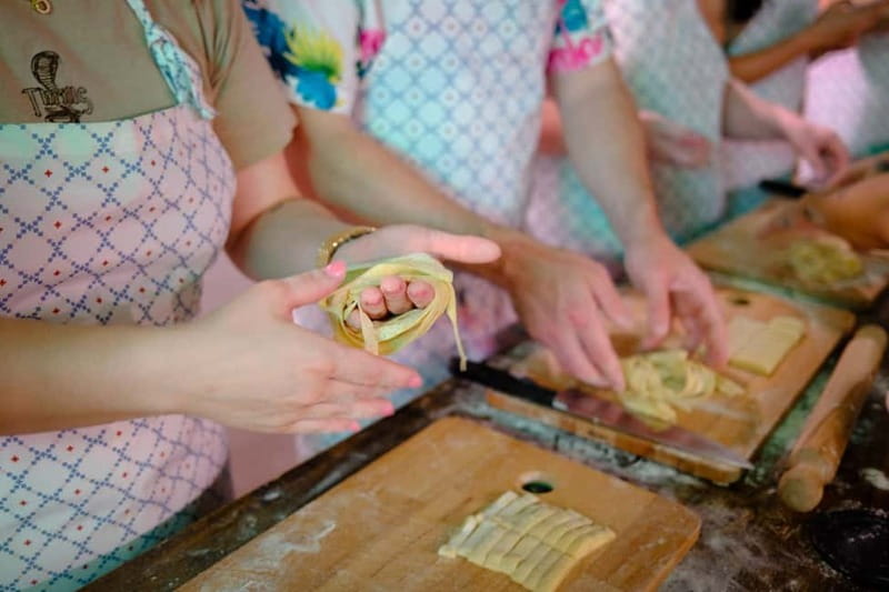 Lunchtime Pasta Pro Workshop - Choosing carbonara or cacio e pepe