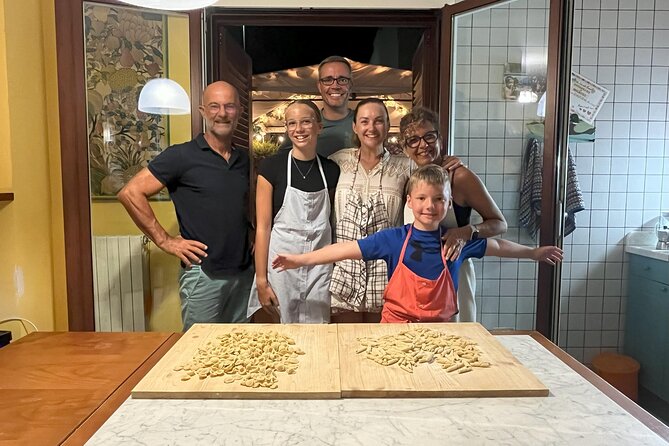 Make pasta, drink wine. Cooking class with transported included! - Macaroni wire and the traditional caturu