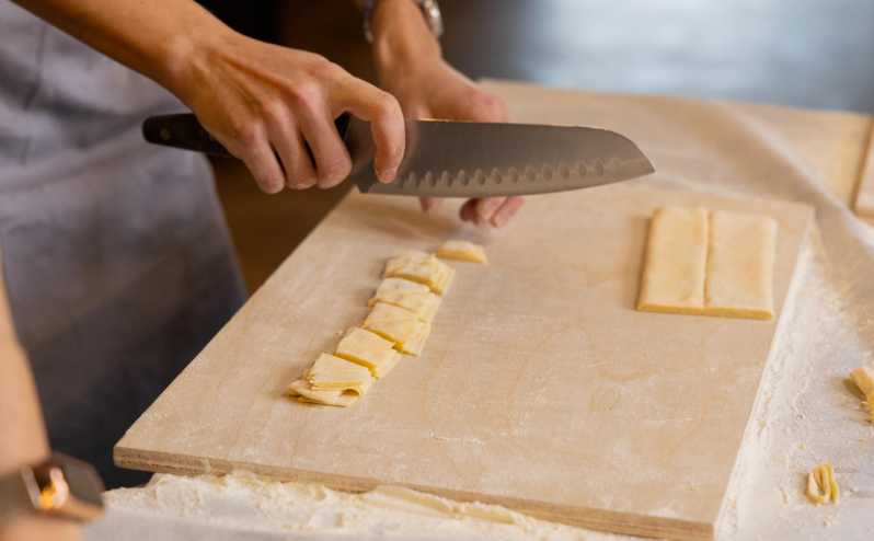 Masterclass: Aperol Spritz & Pasta Making Experience in Rome - The opening Spritz lesson