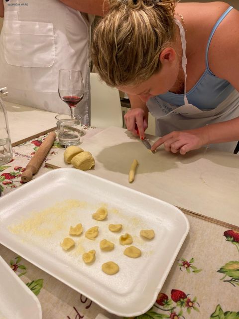 Masterclass Pasta & Focaccia with Wine - Starting with flour, water, and an apron
