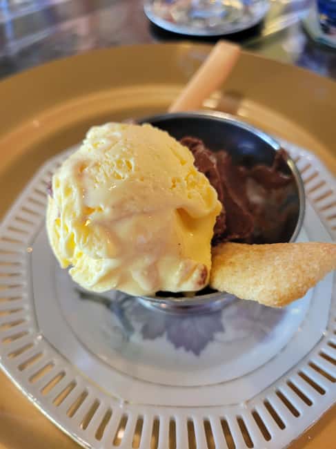 Milan: Pasta, Ravioli, and Gelato Class in a Glamorous Home - The welcome sets a friendly tone