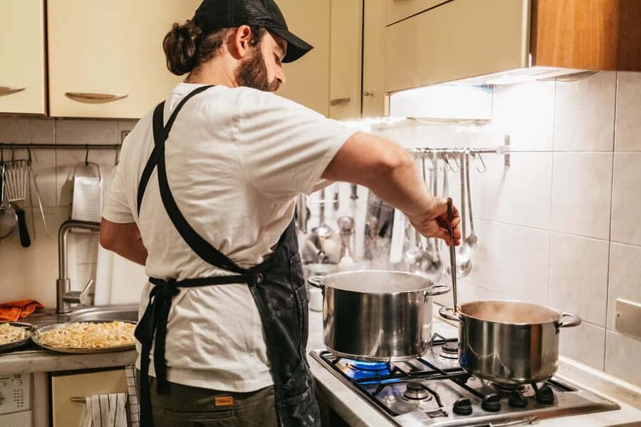 Milan: Pasta & Tiramisu Cooking Class with Premium Products - Key points to know before booking