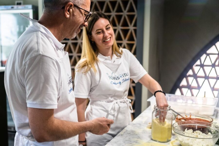 Milan: Pizza or Pasta and Gelato-Making Class with Wine - Pizza class: dough, sauce, toppings, and the oven