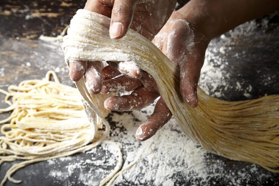 Modena: Home Cooking Class Tagliatelle and Ragu and Tiramisu - Rolling tagliatelle the old-fashioned way