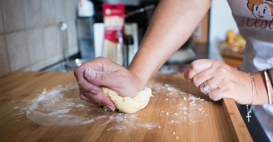 Modena: Pasta and Tiramisu Class at a Local's Home - What happens during the three-hour class