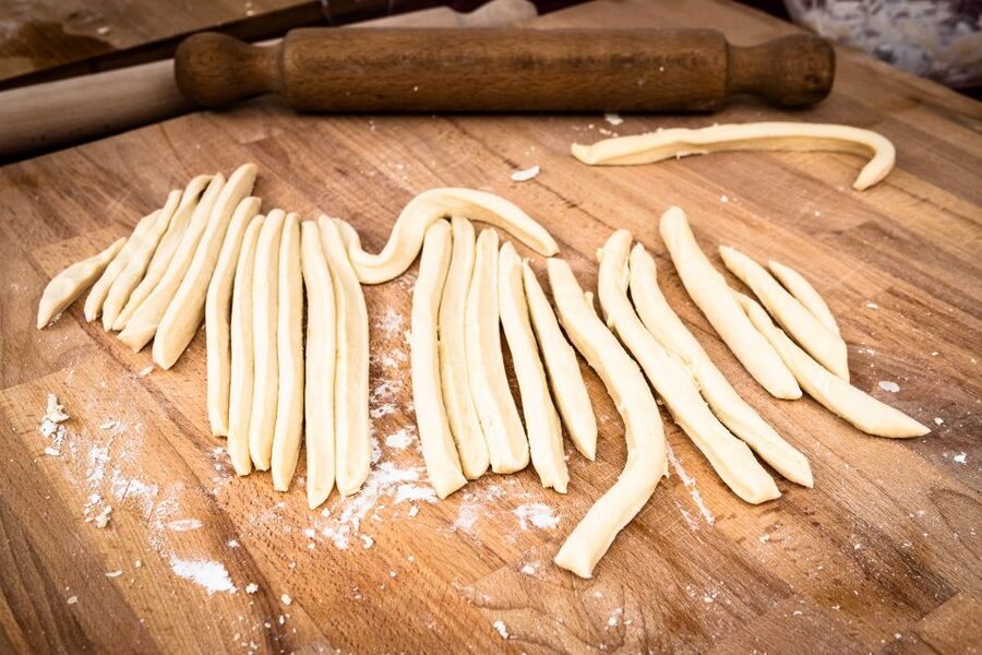 Montepulciano: Pasta-Making Class with Tasting and Wine - Sauces that give the pasta its Tuscan character