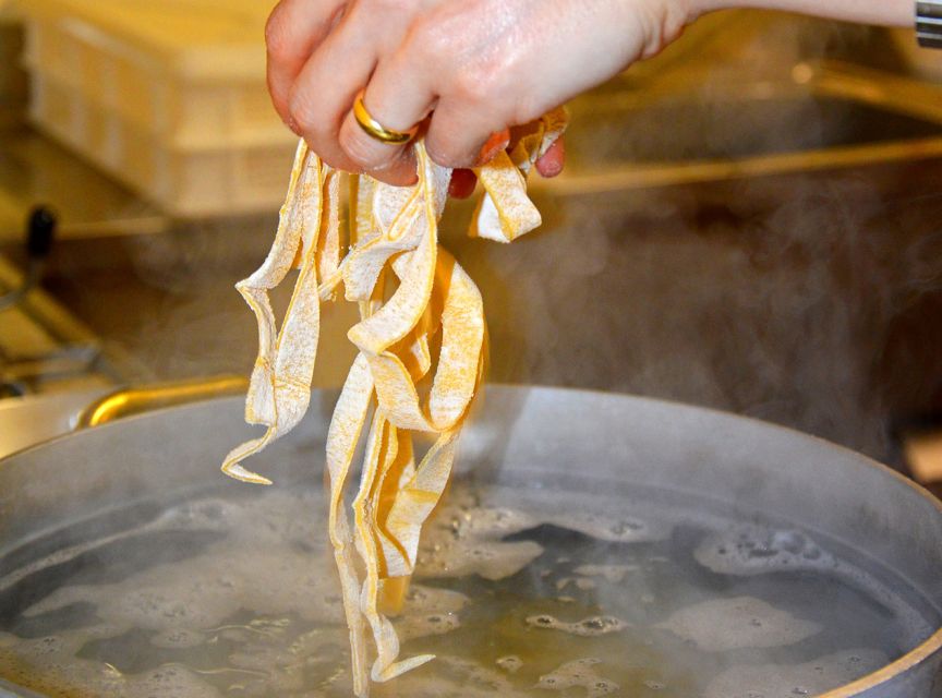 Montepulciano: Tuscan Cooking Class Traditional Pasta Menu - Meeting Giacomo on the panoramic terrace