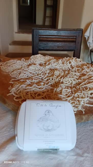 Montone: Pasta Making and Dinner at Cardaneto Castle - Who will enjoy this evening most?