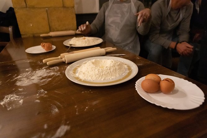 Naples Pasta Class: Fettuccine & Ravioli with Grandma’s Recipe - Family, couples, and solo visitors