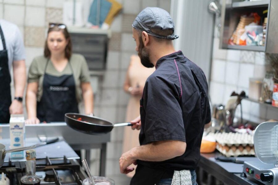 Neighborhood shopping & Homemade Pasta ! - Timing, access, and who will enjoy it