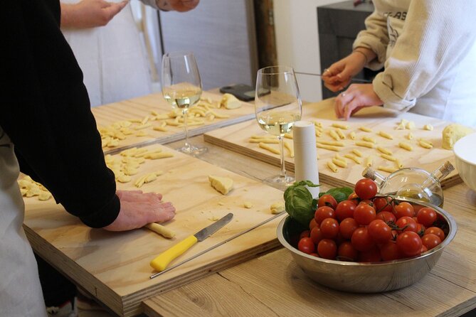 Olbia : Traditional Sardinian Pasta Course with Tasting - Meeting your ride in Olbia