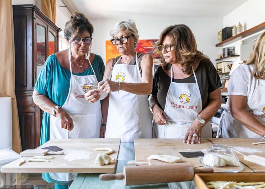 Palermo: Share Your Pasta Love in Local's Home - The aperitivo sets the mood