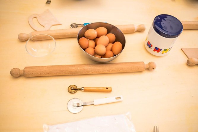 Pasta and Tiramisu class with Mamma in Spoleto - Pasta first, with your hands in the dough