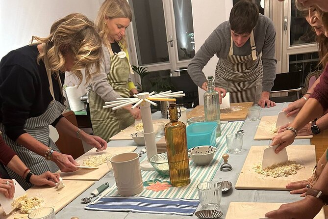 Pasta and Tiramisu join our cooking class - Entering a Milanese apartment at 6 p.m.