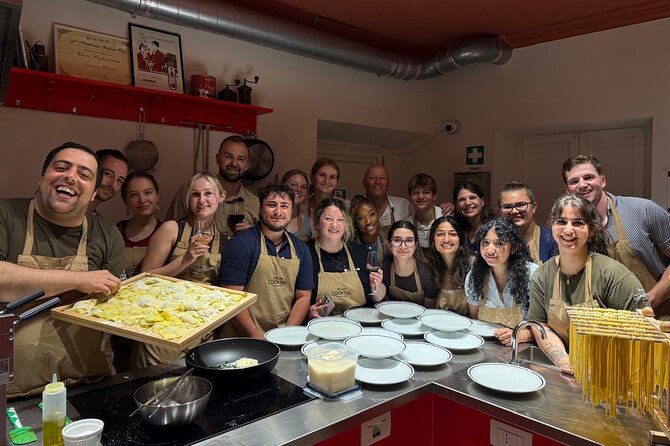 Pasta and Tiramisu Masterclass in Rome - Long pasta and the lesson you can take home