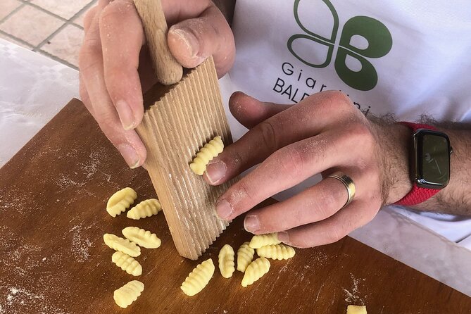 Pasta Cooking class in Pompeii - Why the small group matters