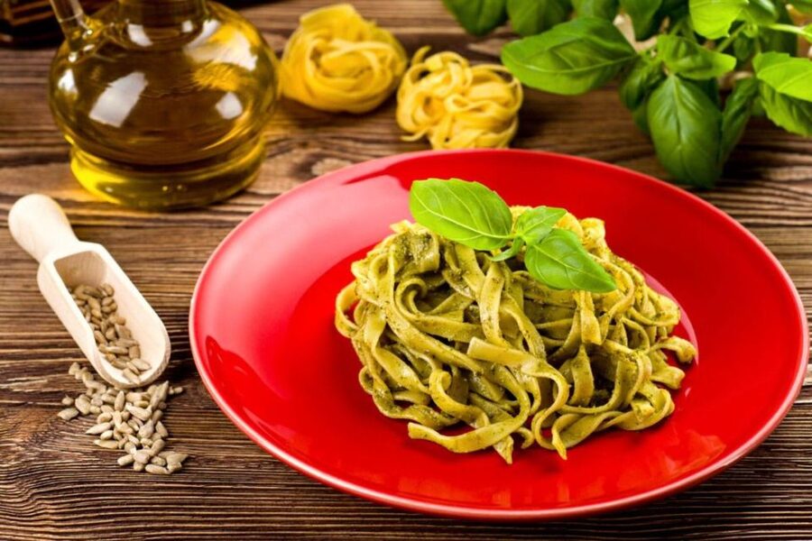 Pasta Cooking Class with Pesto Sauce Making in Rome Center - Key points at a glance