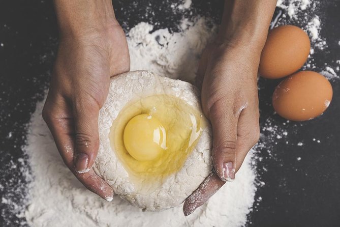 Pasta Fresca Hands-on Cooking Class with a Local in Como - Lunch in a Como home