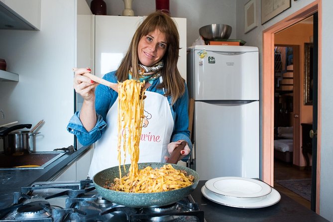 Pasta Making Class: Tagliatelle & Bolognese Sauce - Entering a Local Bologna Home